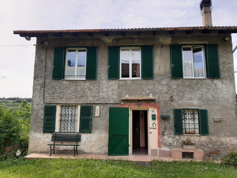 Casa Castel Boglione (AT) – Rif. Vas 0504